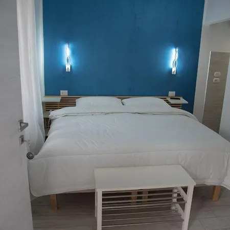 Guest house Vistamare Village 3*