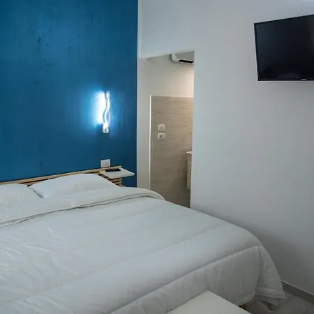 Vistamare Village 3*